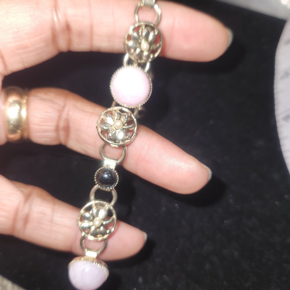 Vintage Gold‎ Tone Pink acrylic Cabochon Floral Faux Pearl Link Bracelet 7.25